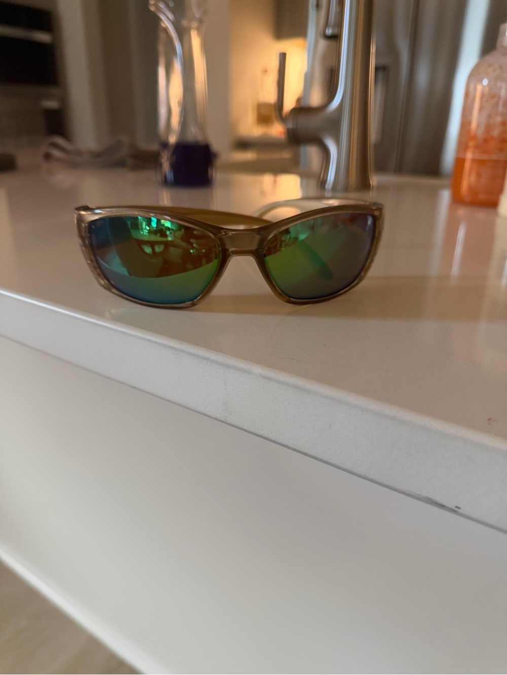 Costa Fisch Mirrored Lens Brown Frame Sunglasses like new!